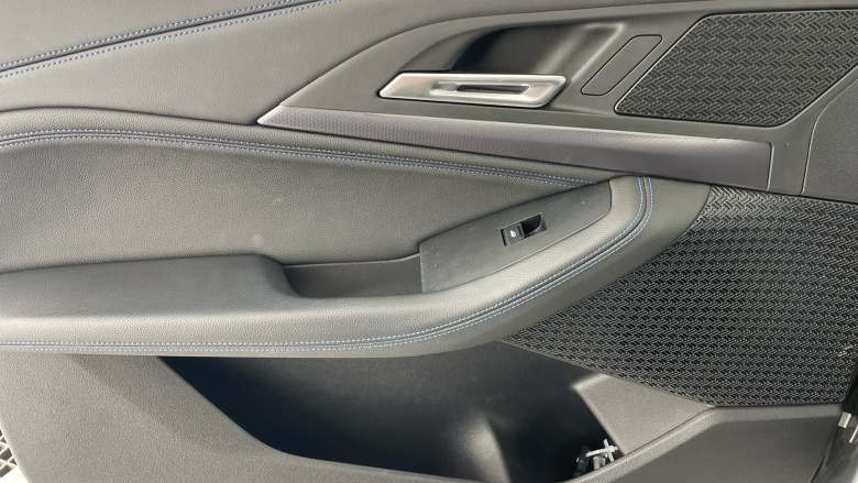 BMW 2 Series 225e xDrive M Sport 5dr DCT [Tech Plus Pack] Hatchback